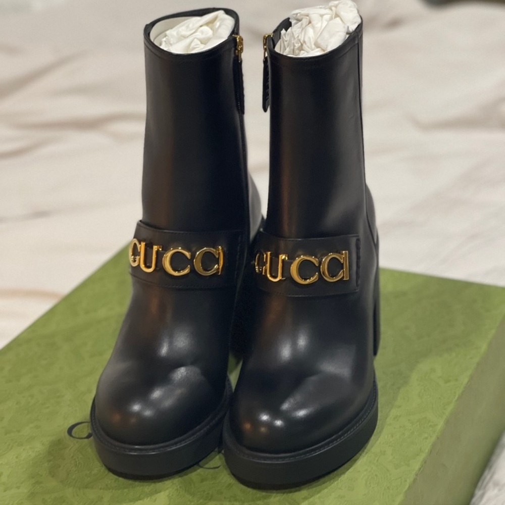 ***BRAND NEW IN BOX*** Gucci Boots